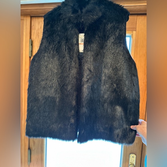 Michael Kors Black Faux Fur Vest - Picture 2 of 6